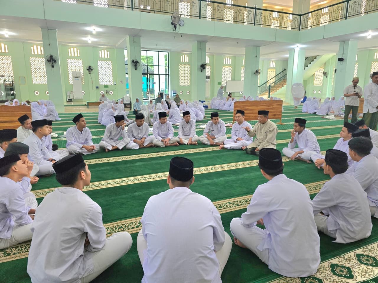 SMA Islam Athirah Bukit Baruga Ikuti Bintasi di Pesantren Mahasiswa UMI Padanglampe