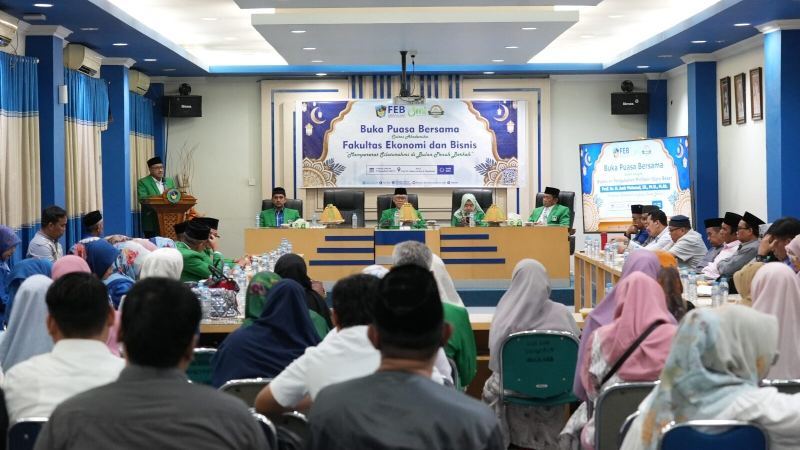 FEB UMI Gelar Syukuran Pengukuhan Profesor untuk Prof Amir Mahmud