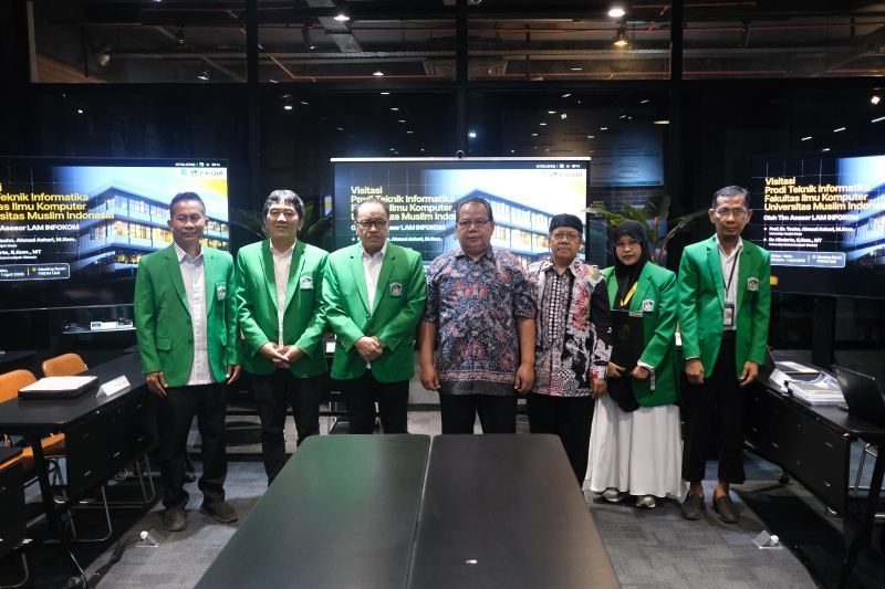 Perkuat Kualitas dan Dorong Daya Saing Global : Teknik Informatika Fikom UMI Sambut Tim Asesor LAM INFOKOM