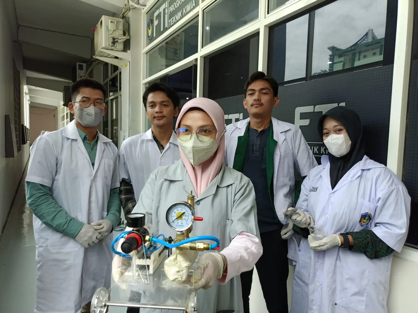#10 UMIConnection - Surat untuk Masa Depan: Nilai Seseorang tidak Hanya Diukur dari Tempat Ia Bekerja, tetapi dari Seberapa Besar Kesempatan yang Ia Ciptakan bagi Orang Lain