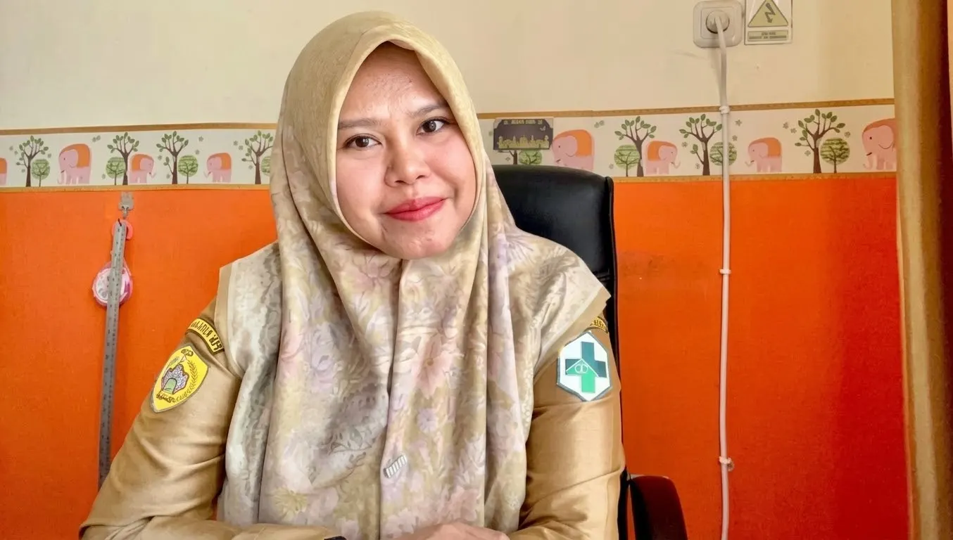 Dari Kampus, Menjadi Dampak - Isna Nurwahida Munawar, S.Kep., Ns.: Alumni Ilmu Keperawatan UMI, dari Perawat ICU Kini Kepala UPTD Puskesmas Kadolomoko Baubau Sultra