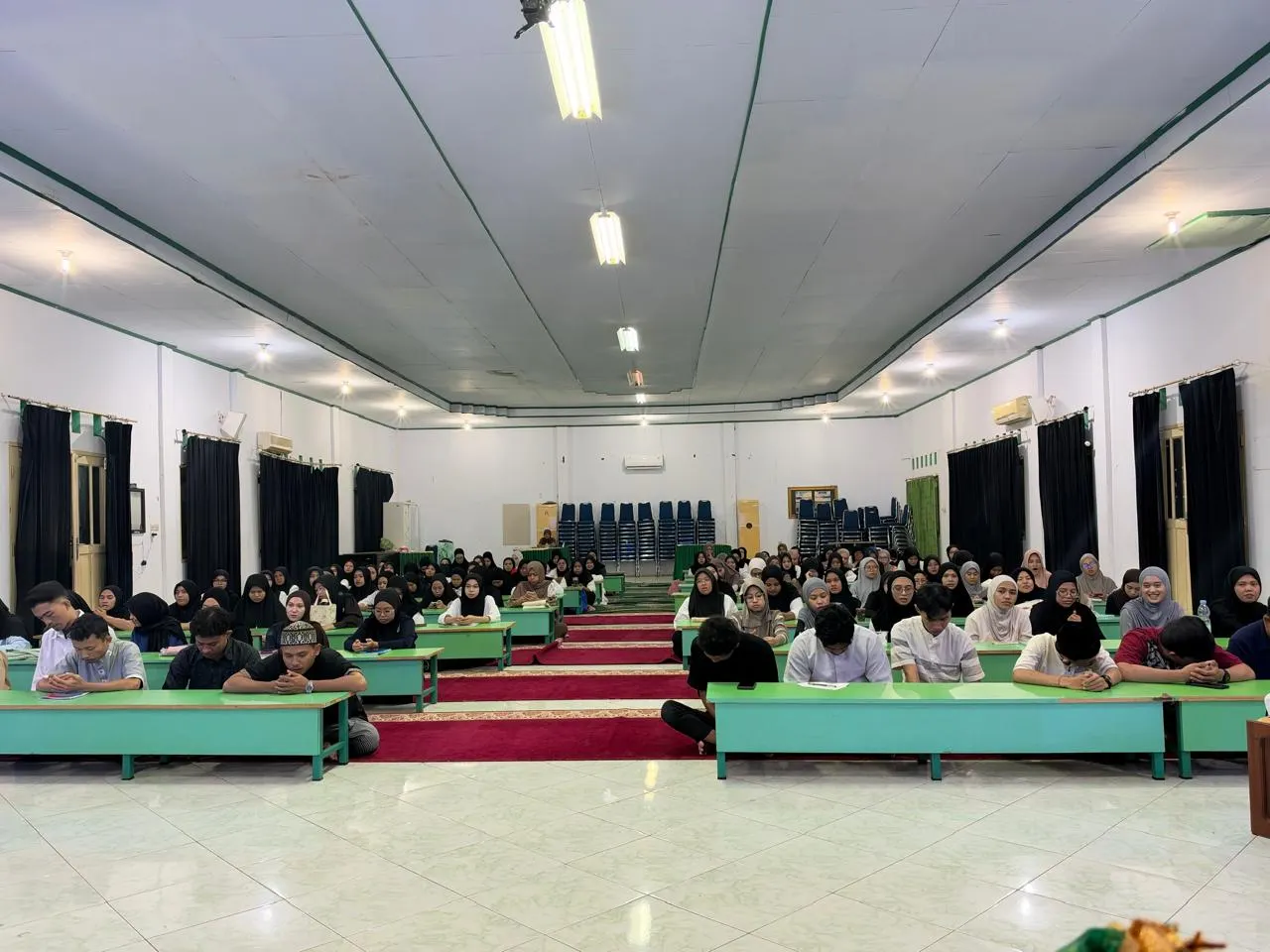 125 Mahasiswa Profesi Ners dan Kedokteran Gigi Umi Ikuti Pencerahan Qalbu di Pesantren Darul Mukhlishin Padanglampe