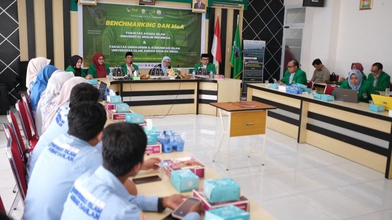 Benchmarking dan Penandatanganan MoA Dorong Kolaborasi FAI UMI dengan FUKIS UIAD Sinjai