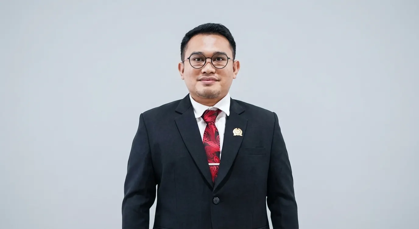 Dari Kampus, Menjadi Dampak - Yopi Sabara: Dari Teknik Kimia UMI, Merawat Kerukunan Bahodopi hingga Memimpin Komisi I DPRD Morowali
