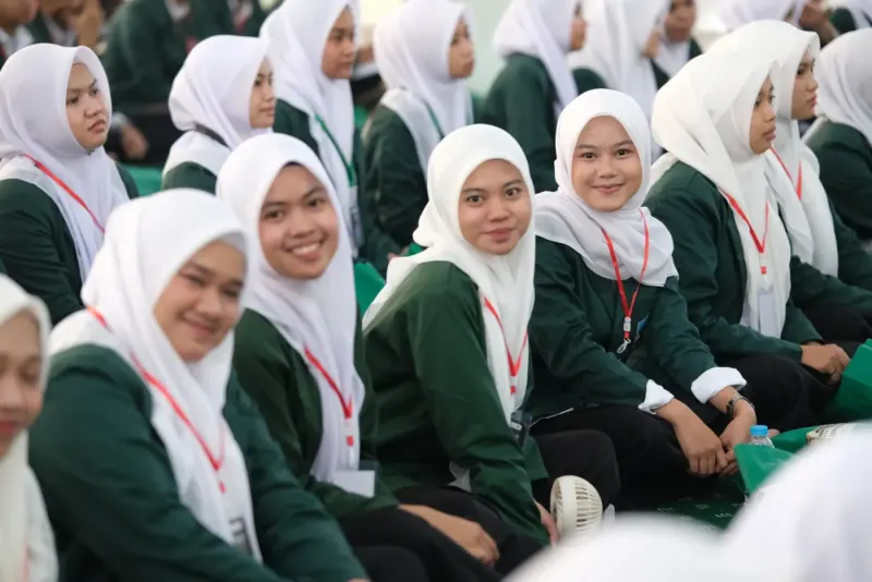 Pekan Pesantren Plus Outbound UMI 2026 Berakhir: Tujuh Angkatan Mahasiswa Baru Riang dalam Kebersamaan, Khusyuk dalam Ibadah