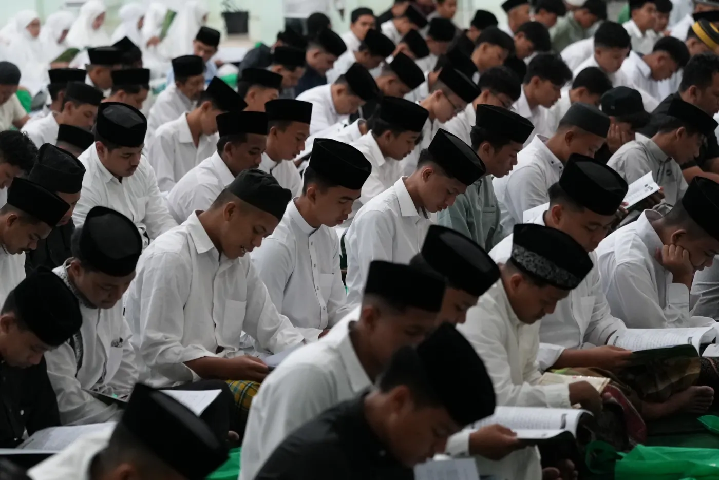 #6 UMIConnection - Surat untuk Masa Depan: Universitas tidak Hanya Membangun Kecerdasan, tetapi juga Membentuk Karakter, Kepemimpinan, dan Peradaban