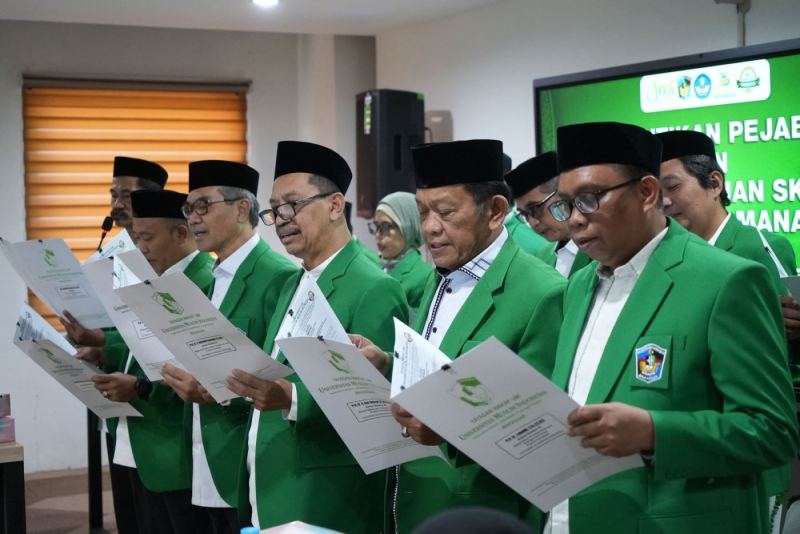 Perkuat Kinerja Organisasi, UMI Gelar Pelantikan Pejabat Baru dan Penyerahan 65 SK Amanah tahun 2026