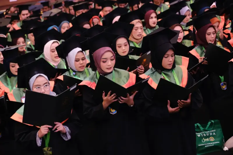 #9 UMIConnection - Surat untuk Masa Depan: Pendidikan Tinggi tidak Berakhir di Hari Wisuda, Pendidikan Baru Dimulai Ketika Ilmu Menjadi Solusi bagi Kehidupan