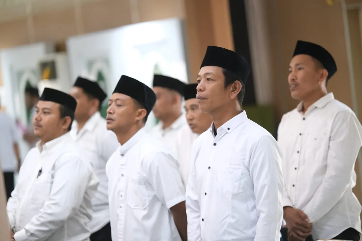 #10 UMIConnection - Titipan Masa Depan: Kemajuan Kampus tidak Hanya Dibangun oleh Mereka yang Berdiri di Mimbar, tapi juga oleh Tangan-tangan Ikhlas yang Bekerja tanpa Banyak Sorotan