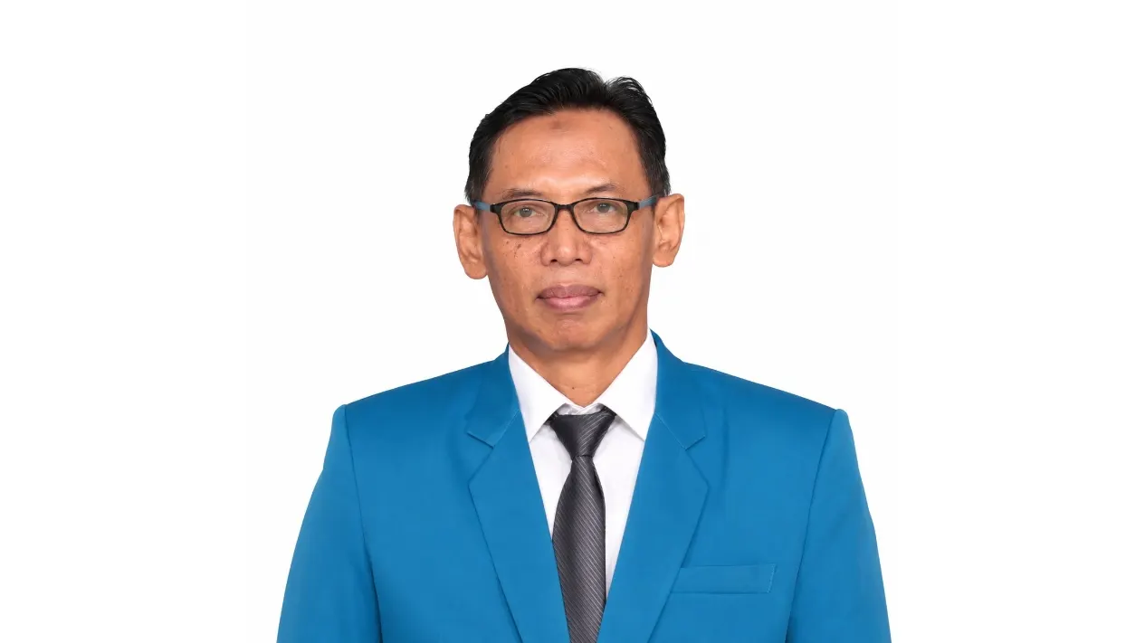 Dari Kampus, Menjadi Dampak - Prof. Muhdar HM: Alumni Teknik Kimia dan Pascasarjana UMI, Kini Dekan FEBI UIN Sultan Amai Gorontalo