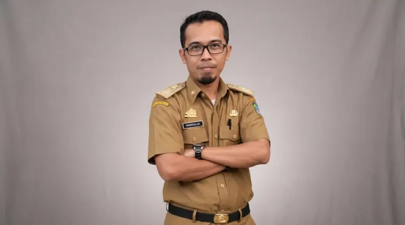 Dari Kampus, Menjadi Dampak - Rahmatullah, S.KM., M.KM.: Mantan Ketua Maperwa FKM UMI, Kini Kepala Bidang Sumber Daya Kesehatan Dinas Kesehatan Maros